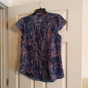 Simply Styled Blue Floral Top